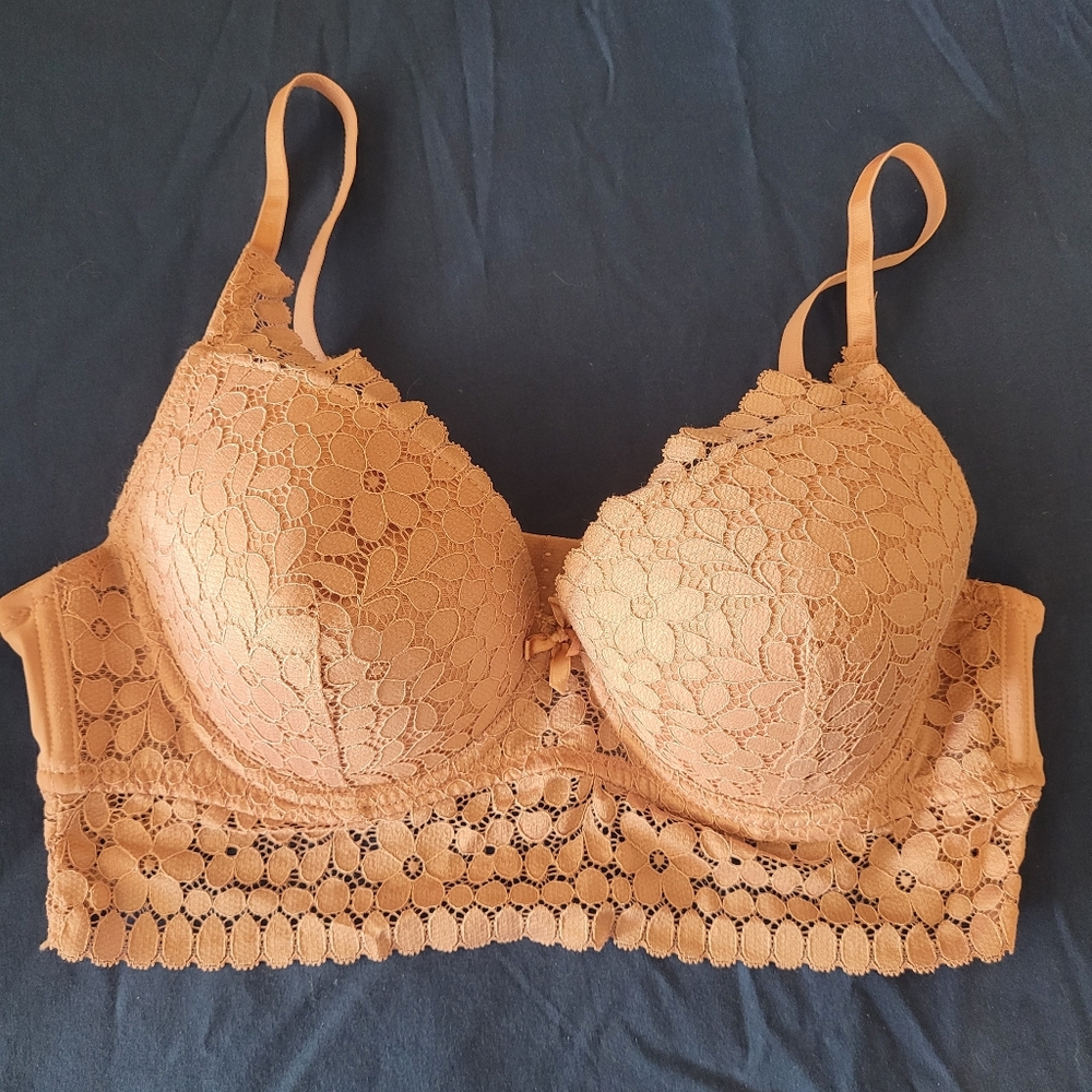 Adrienne Vittadini Dark Pink Lace Underwire Bra Size 36C Style 2059-28 EUC